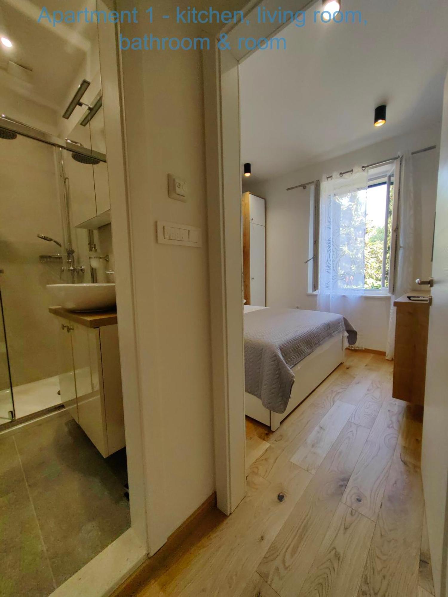 Relax And Enjoy Apartments Split Eksteriør bilde