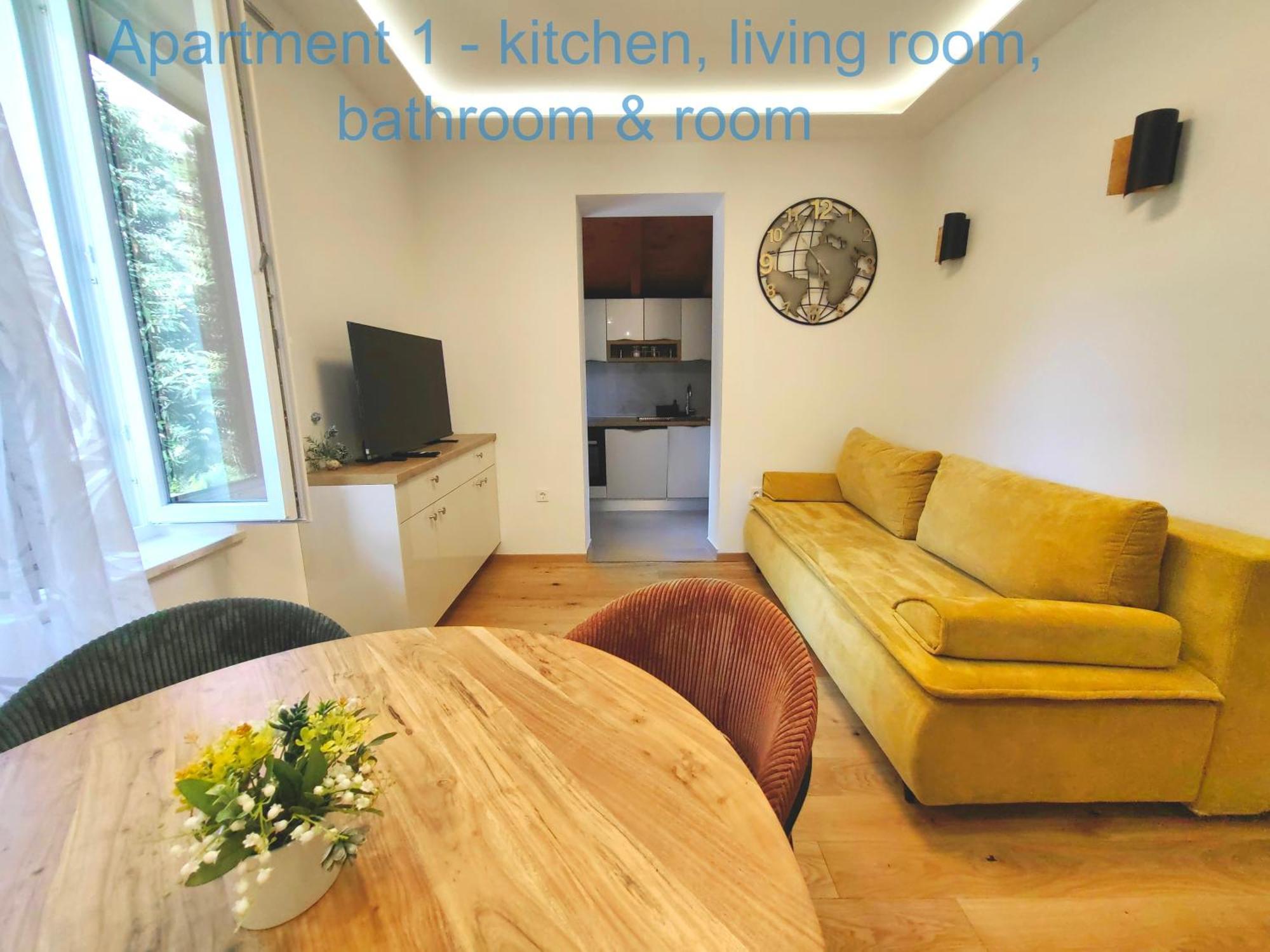 Relax And Enjoy Apartments Split Eksteriør bilde