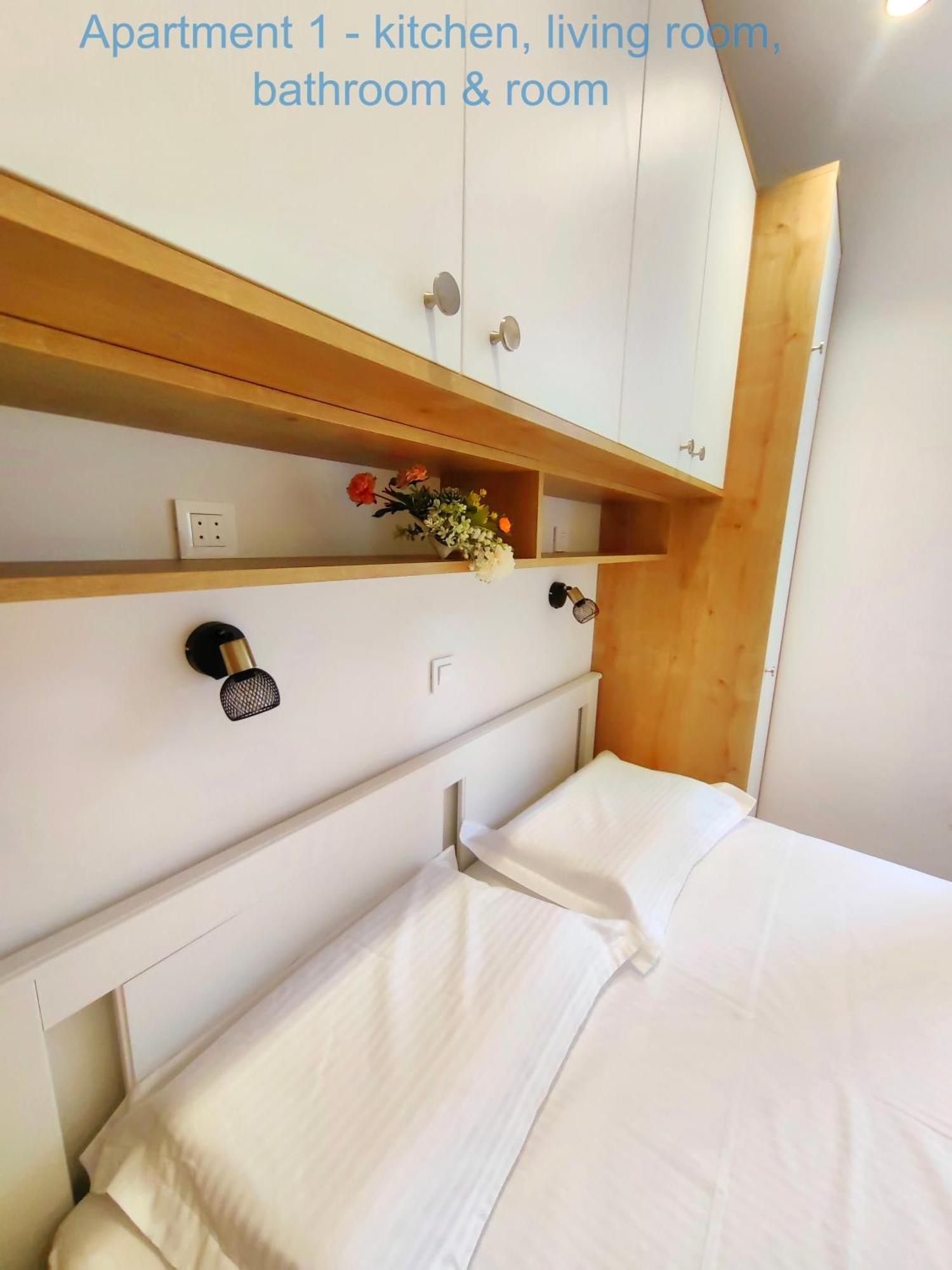 Relax And Enjoy Apartments Split Eksteriør bilde